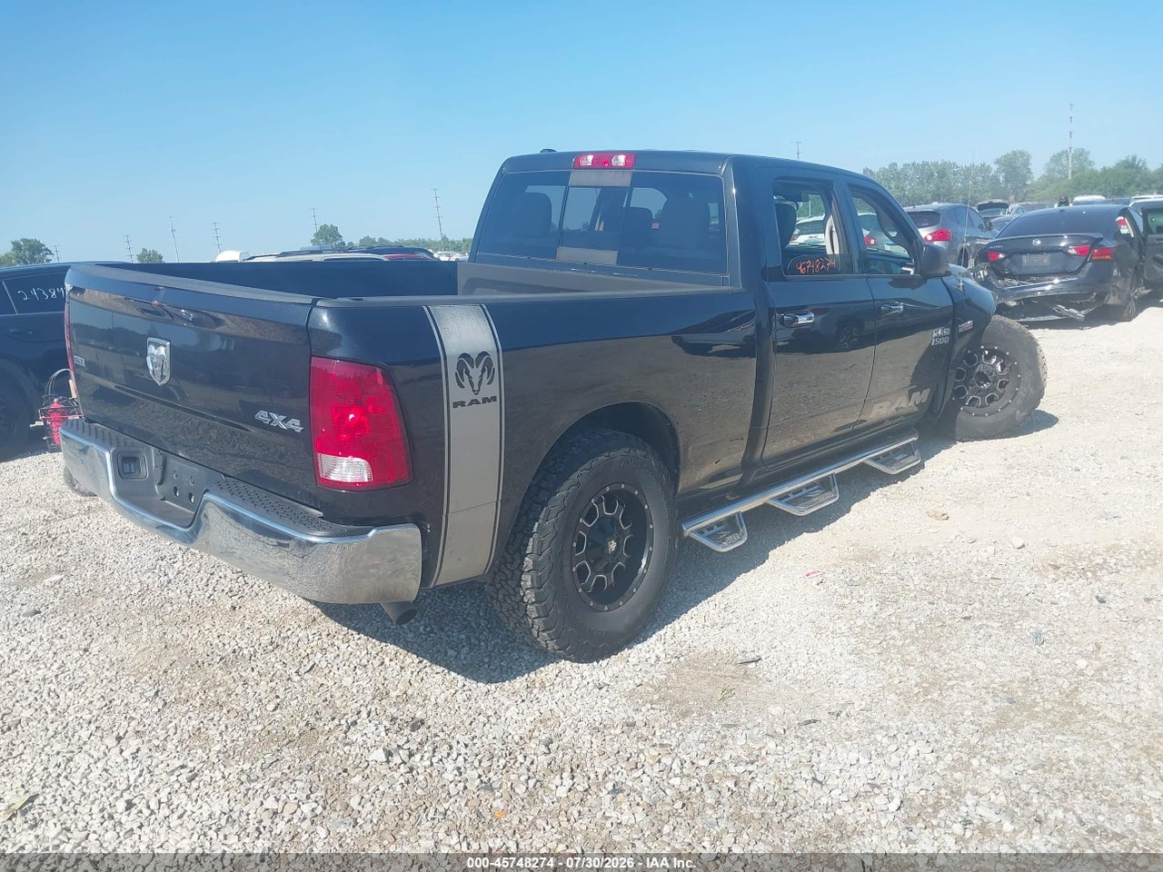 2017 RAM 1500 SLT  4X4 6'4 BOX · 4/11