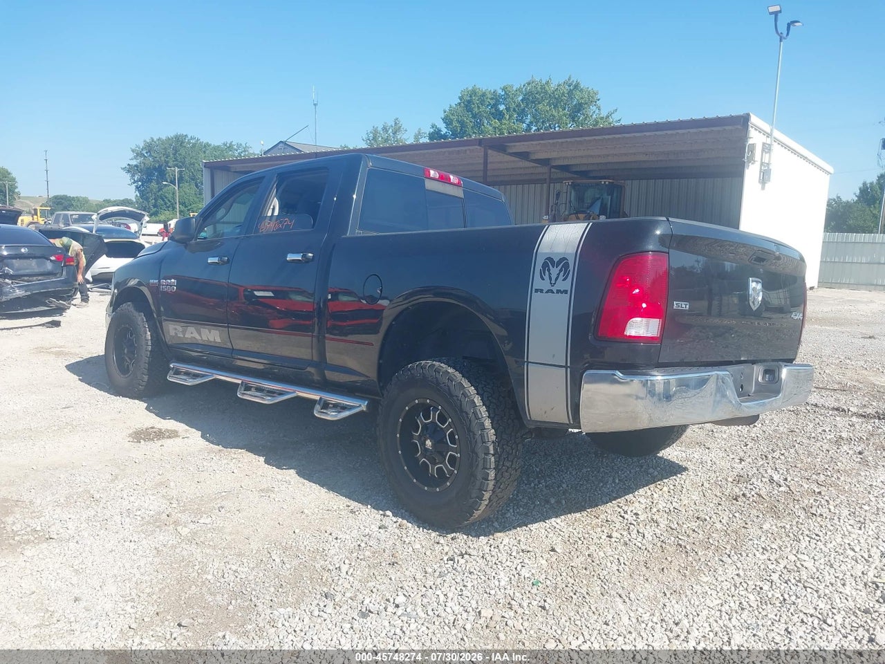 2017 RAM 1500 SLT  4X4 6'4 BOX · 3/11