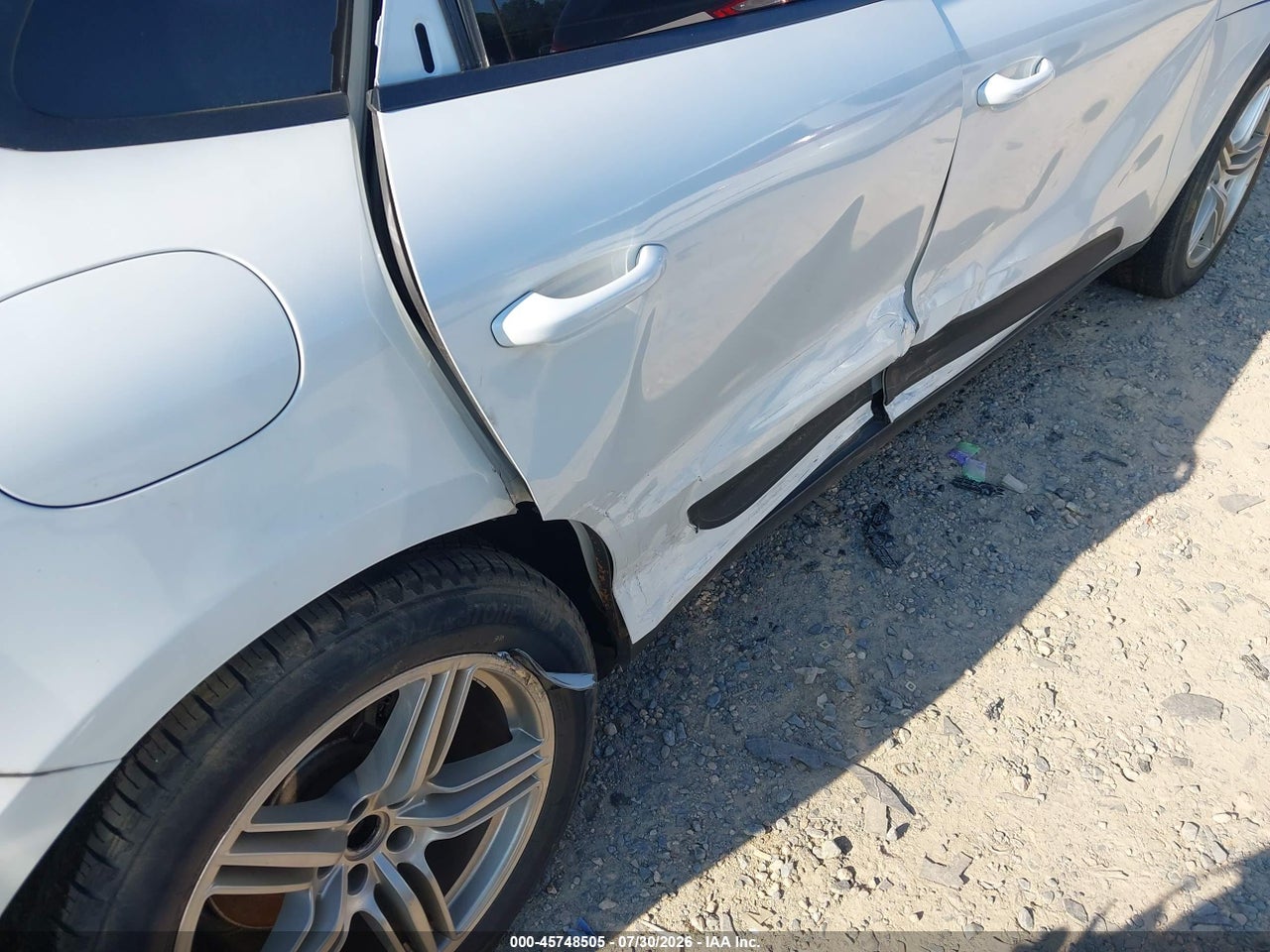2020 PORSCHE MACAN   · 6/11