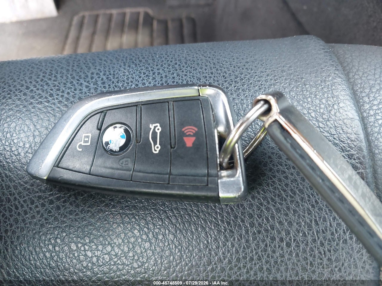 5UXKR2C57F0****** · 2015 BMW X5 SDRIVE35I · 11/11