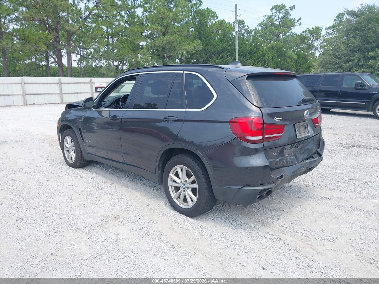 5UXKR2C57F0****** · 2015 BMW X5 SDRIVE35I · 3/11