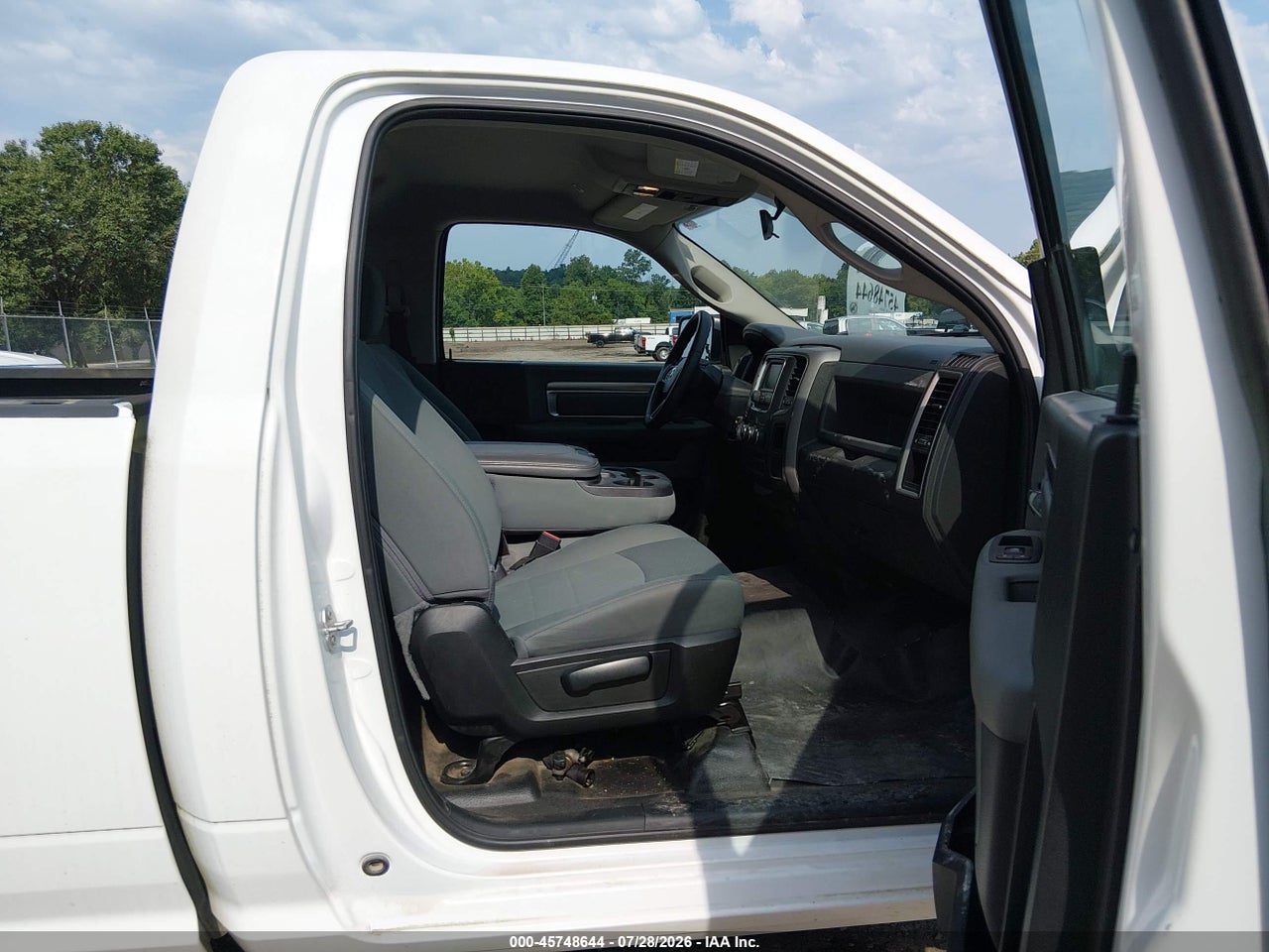 2019 RAM 1500 CLASSIC TRADESMAN  4X2 8' BOX · 5/11