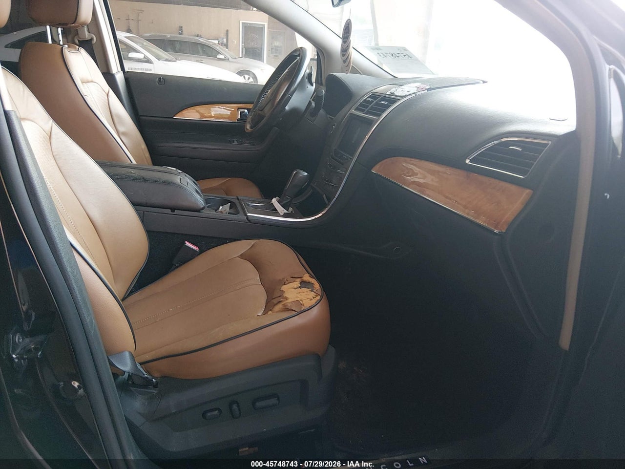 2LMDJ6JK1DB****** · 2013 LINCOLN MKX   · 5/11
