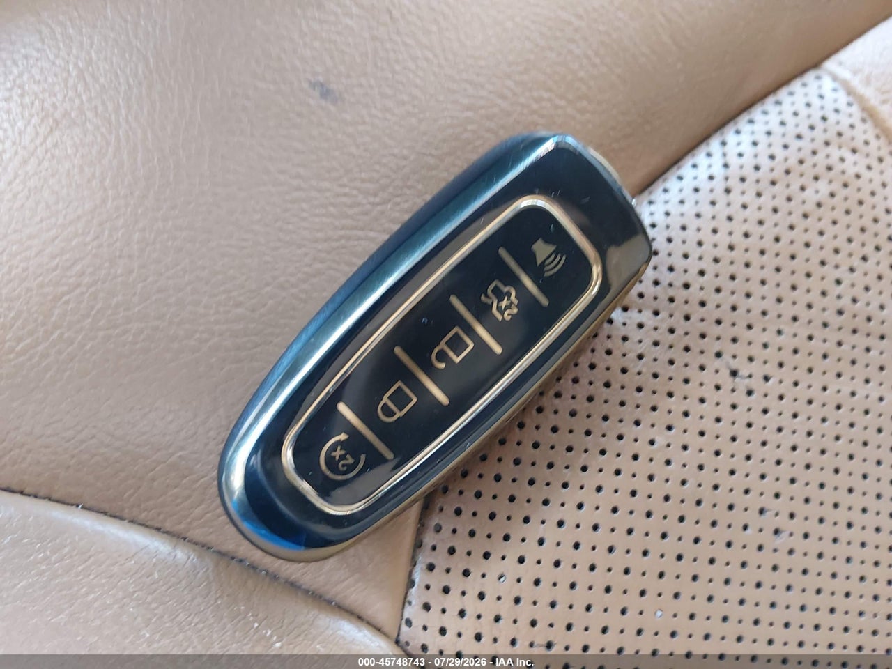 2LMDJ6JK1DB****** · 2013 LINCOLN MKX   · 11/11