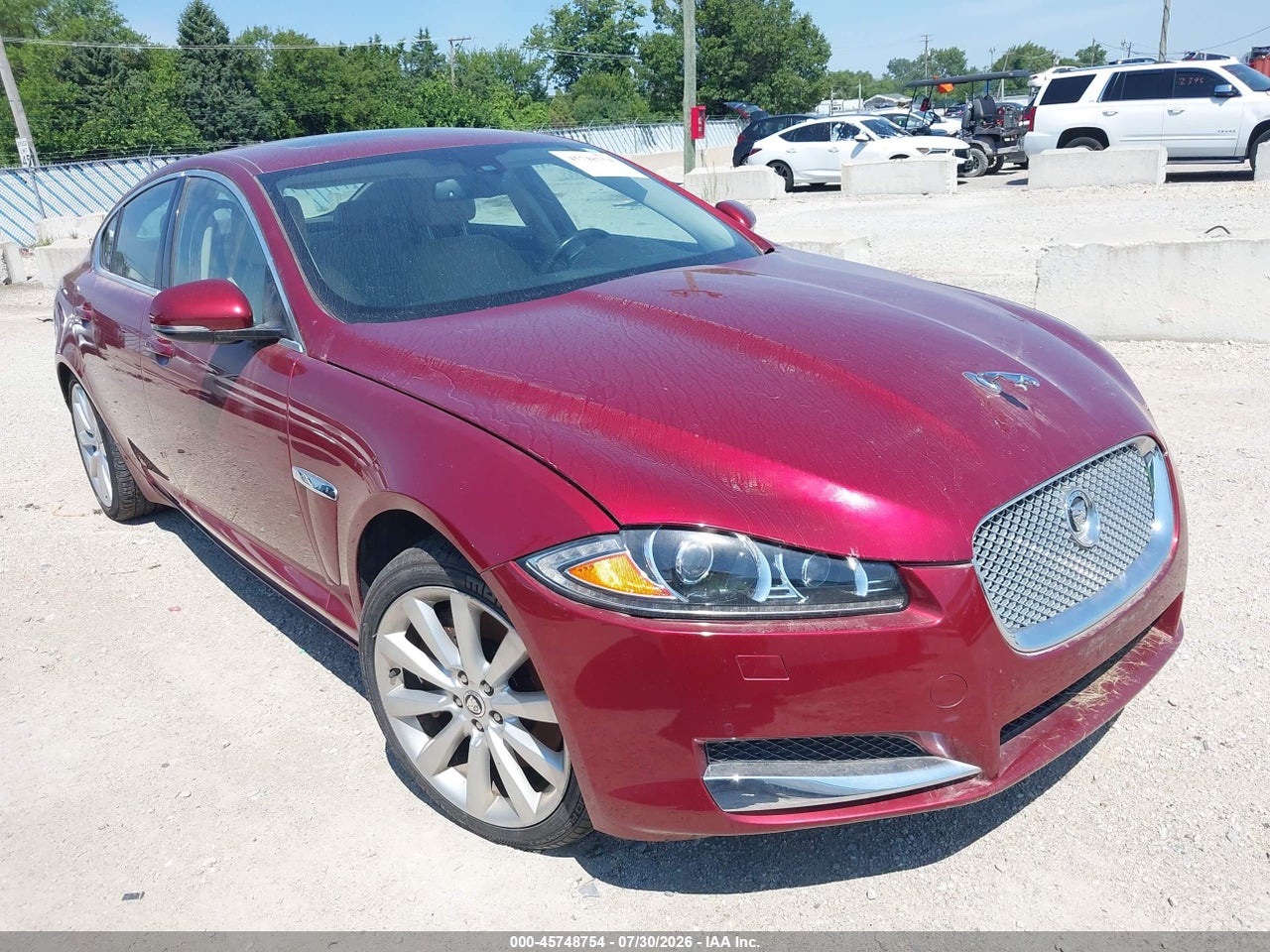 SAJWJ0EF4D8****** · 2013 JAGUAR XF V6 SC