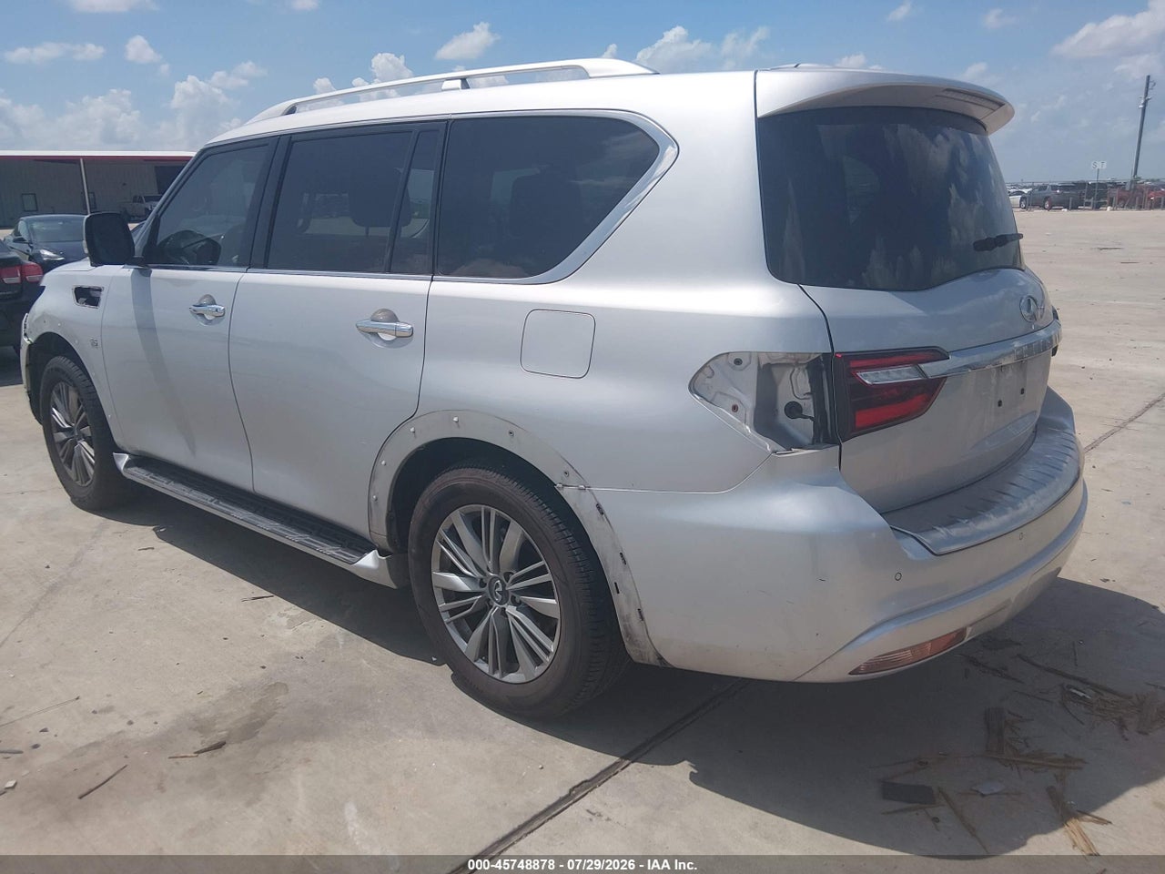 2018 INFINITI QX80 · 3/11