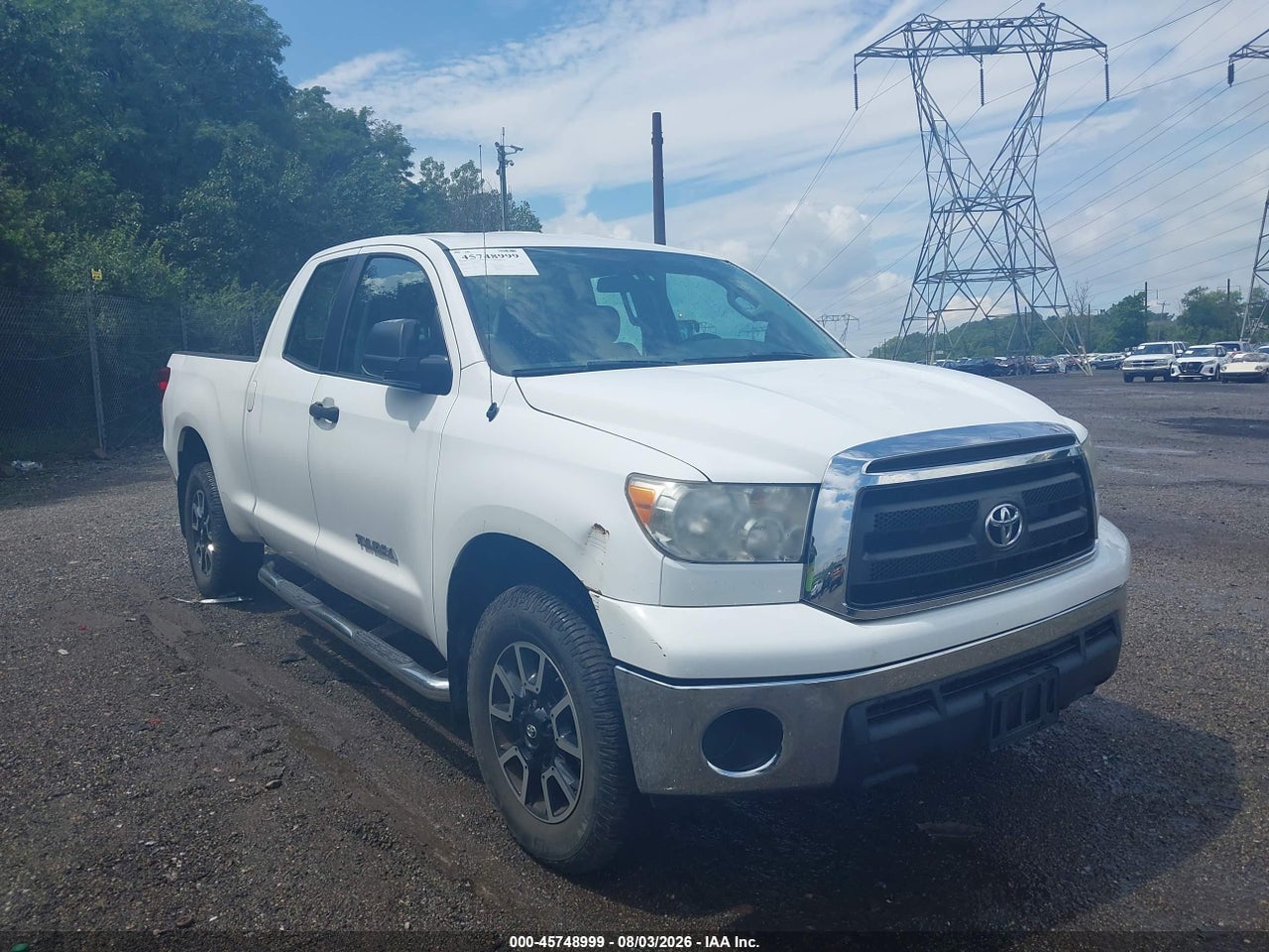 5TFRU5F15BX****** · 2011 TOYOTA TUNDRA GRADE V6