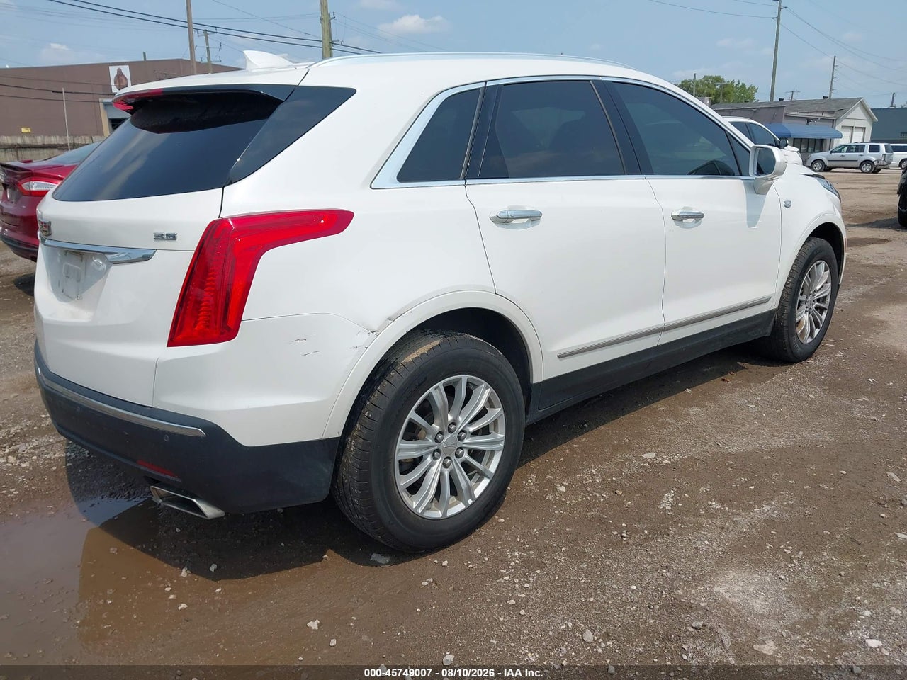 2017 CADILLAC XT5 · 4/11