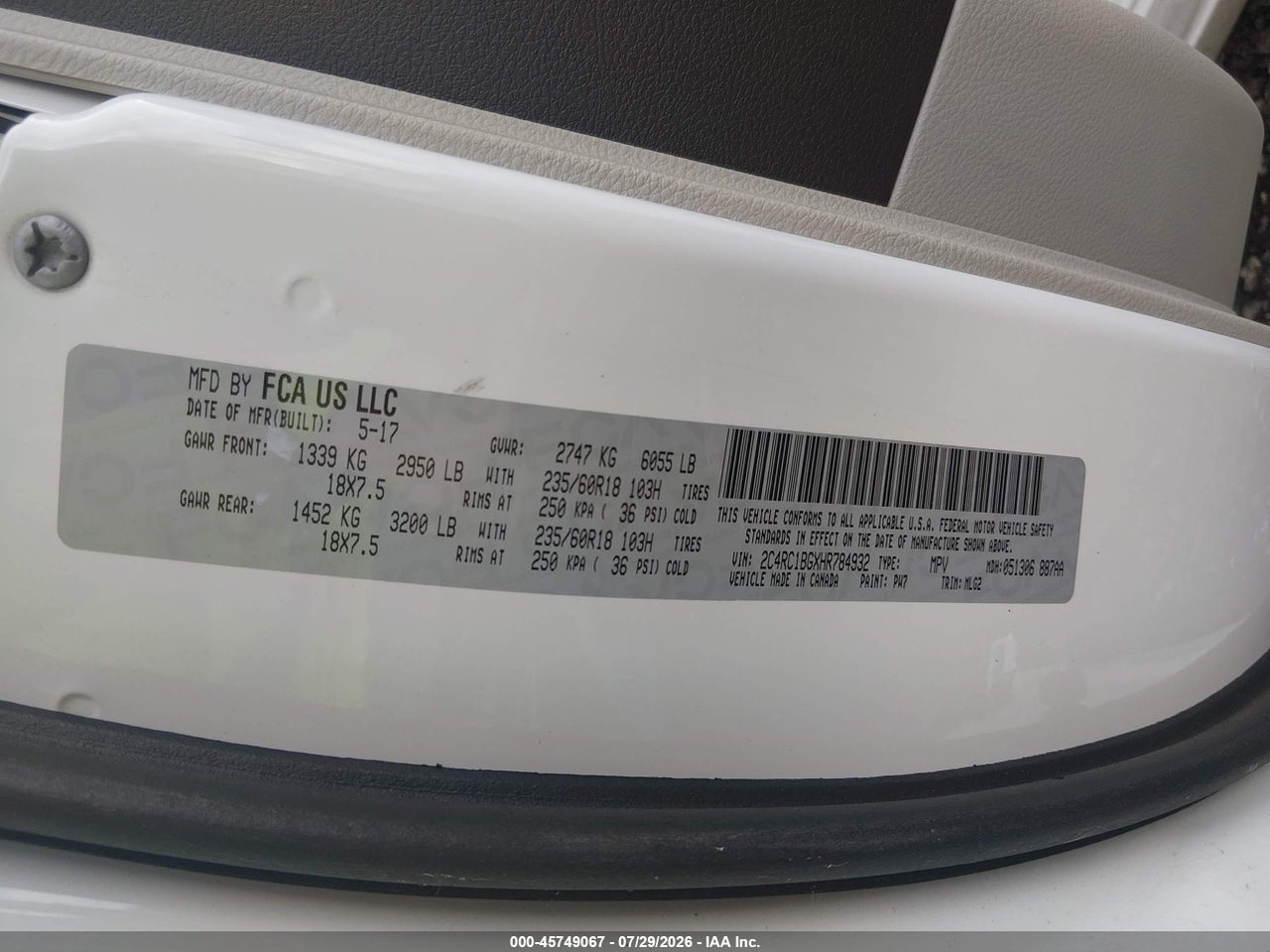 2C4RC1BGXHR****** · 2017 CHRYSLER PACIFICA TOURING-L · 9/11