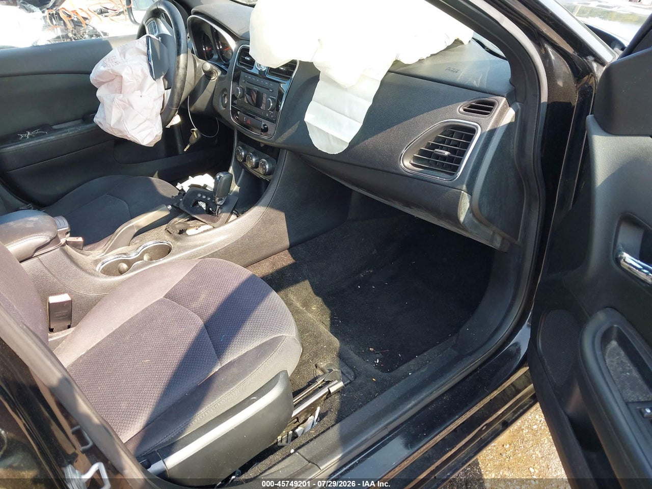 1C3CCBBG9CN****** · 2012 CHRYSLER 200 TOURING · 5/11