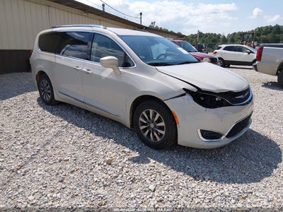 2C4RC1EG8KR****** · 2019 CHRYSLER PACIFICA TOURING L PLUS