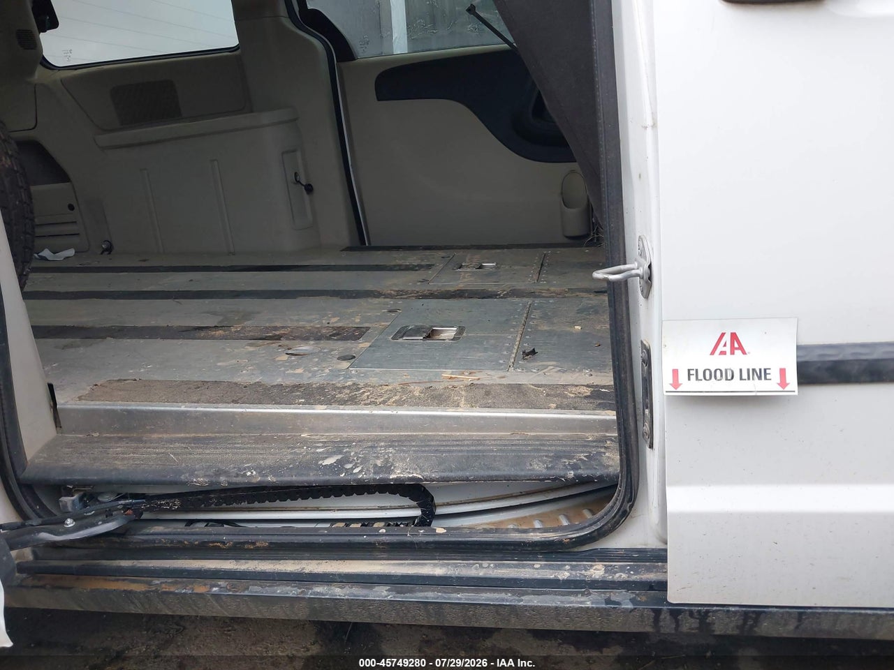 2014 RAM CARGO TRADESMAN · 6/11