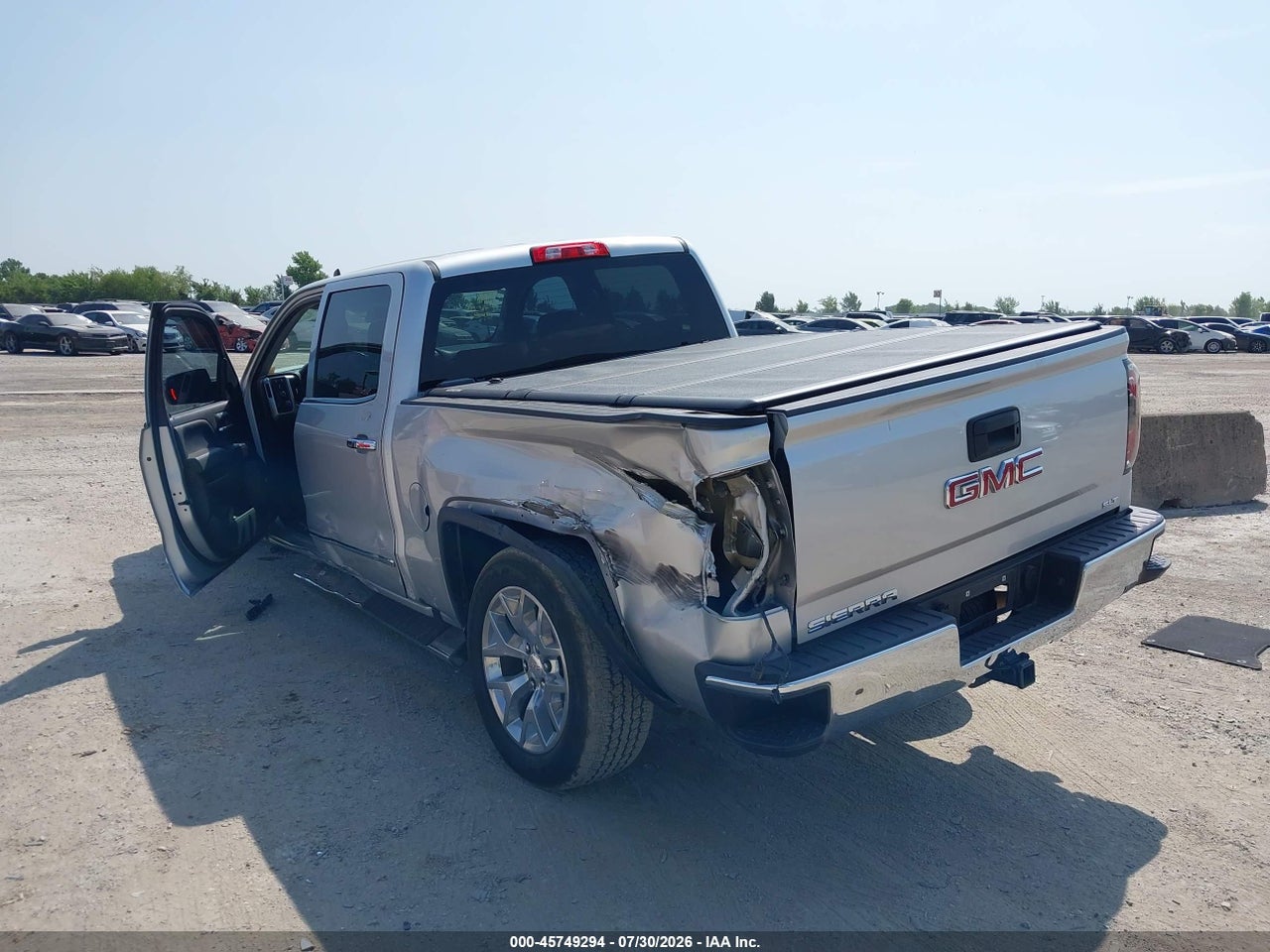 2017 GMC SIERRA 1500 SLT · 3/11