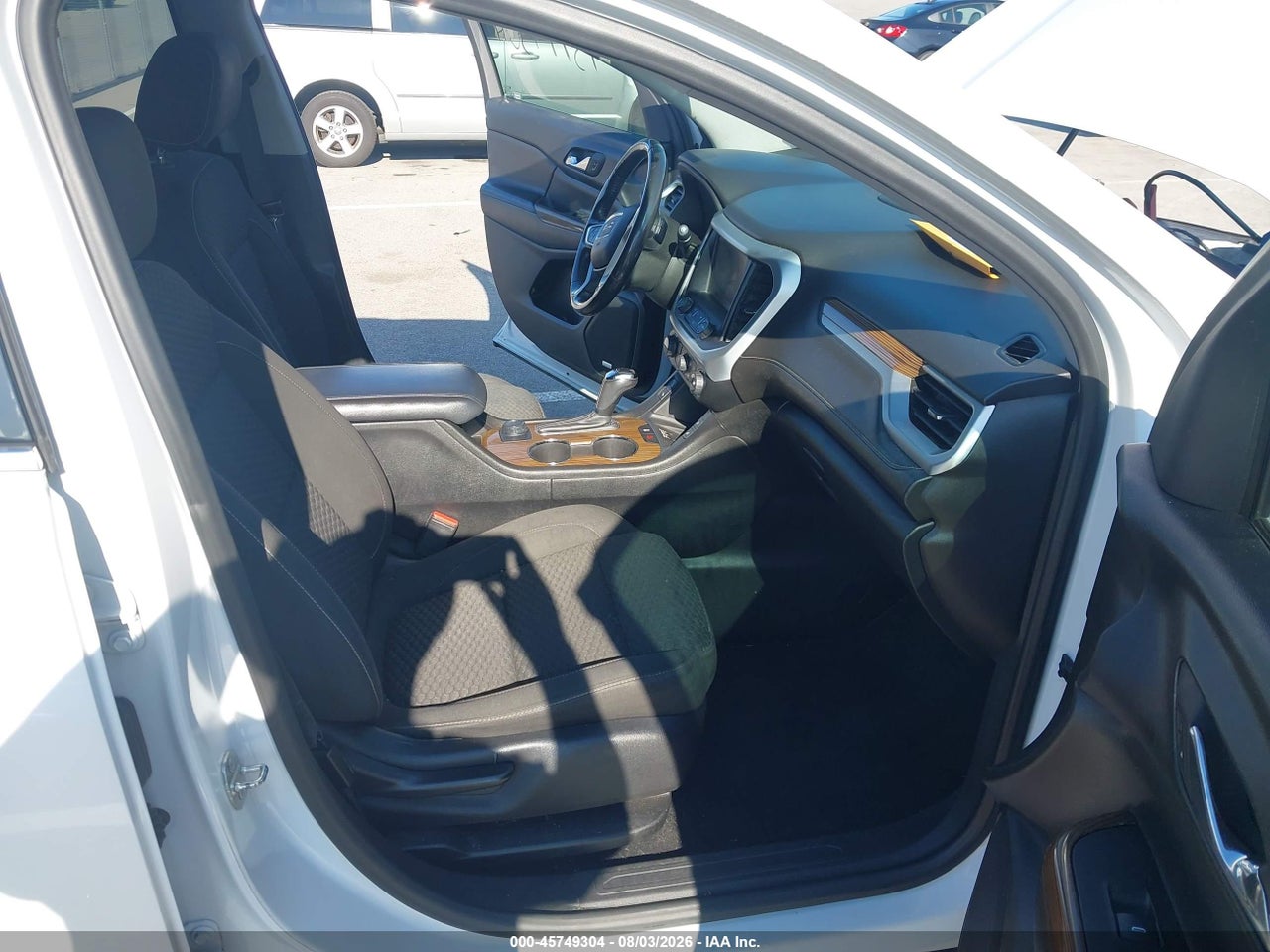 1GKKNSLS3JZ****** · 2018 GMC ACADIA SLE-2 · 5/11