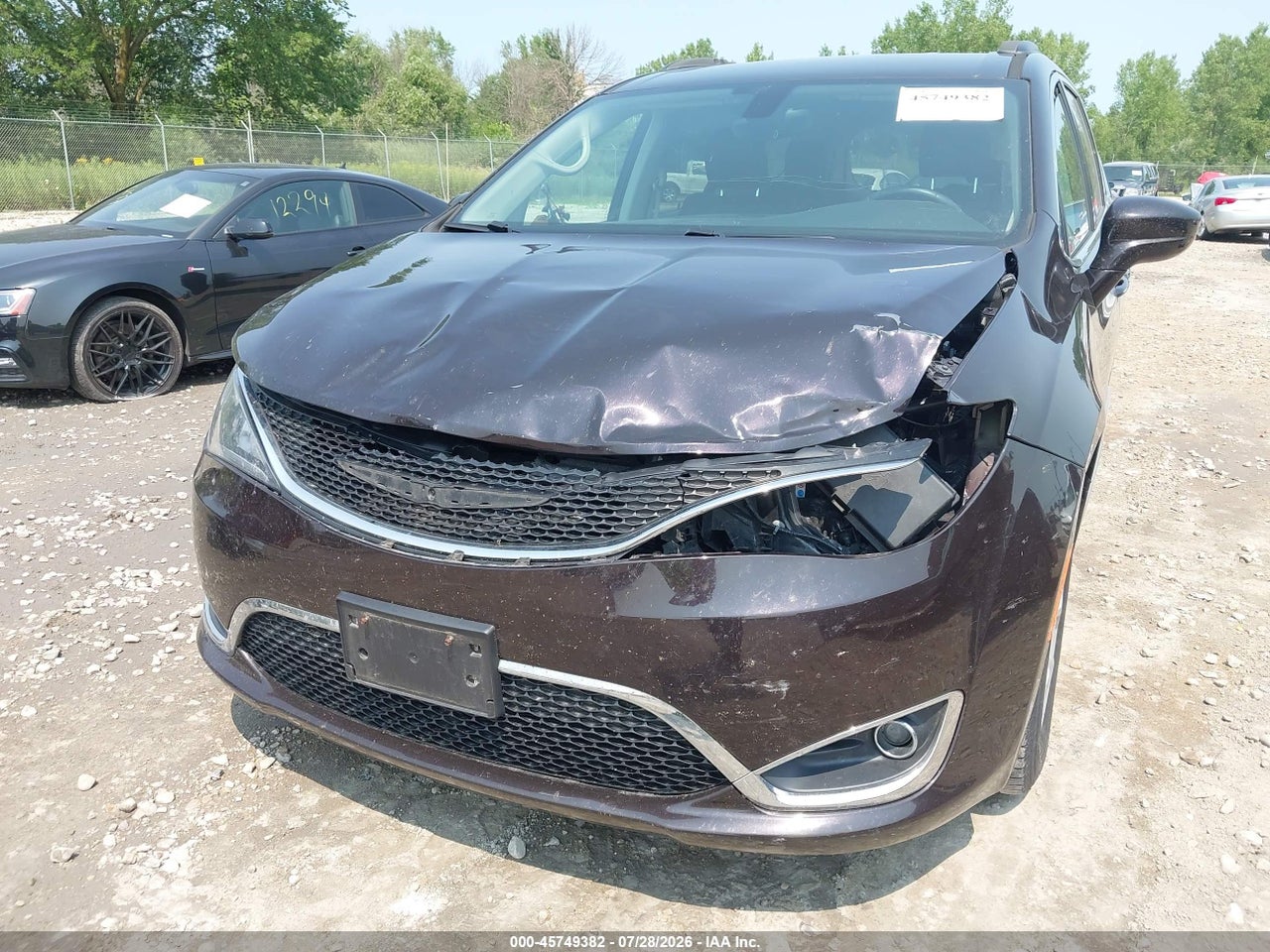 2017 CHRYSLER PACIFICA TOURING-L · 6/11