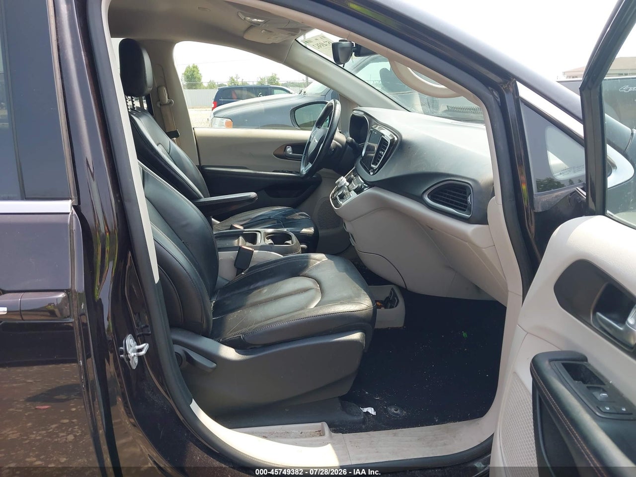 2017 CHRYSLER PACIFICA TOURING-L · 5/11