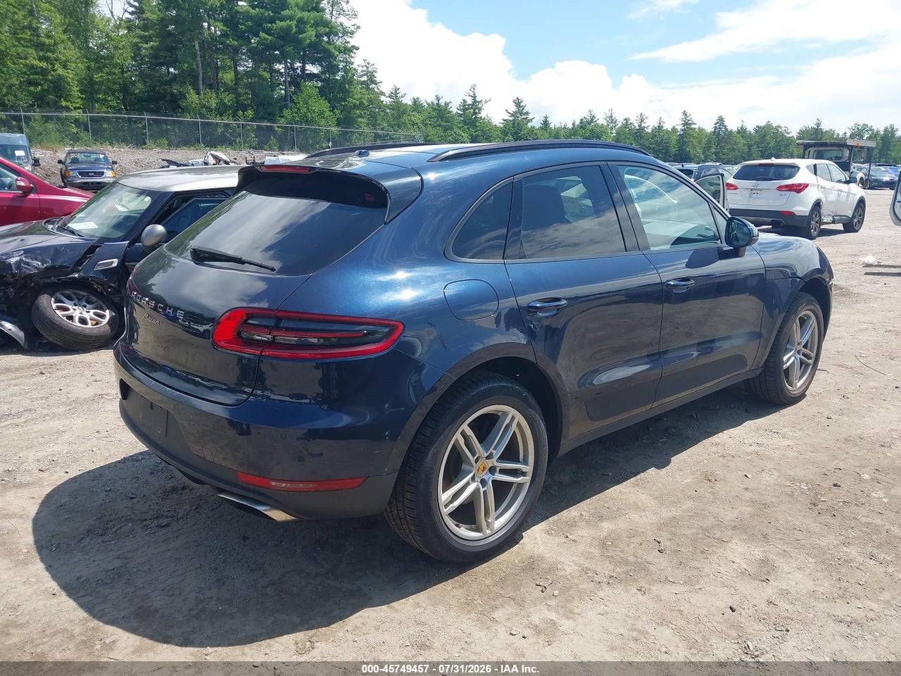 WP1AA2A51HL****** · 2017 PORSCHE MACAN · 4/11