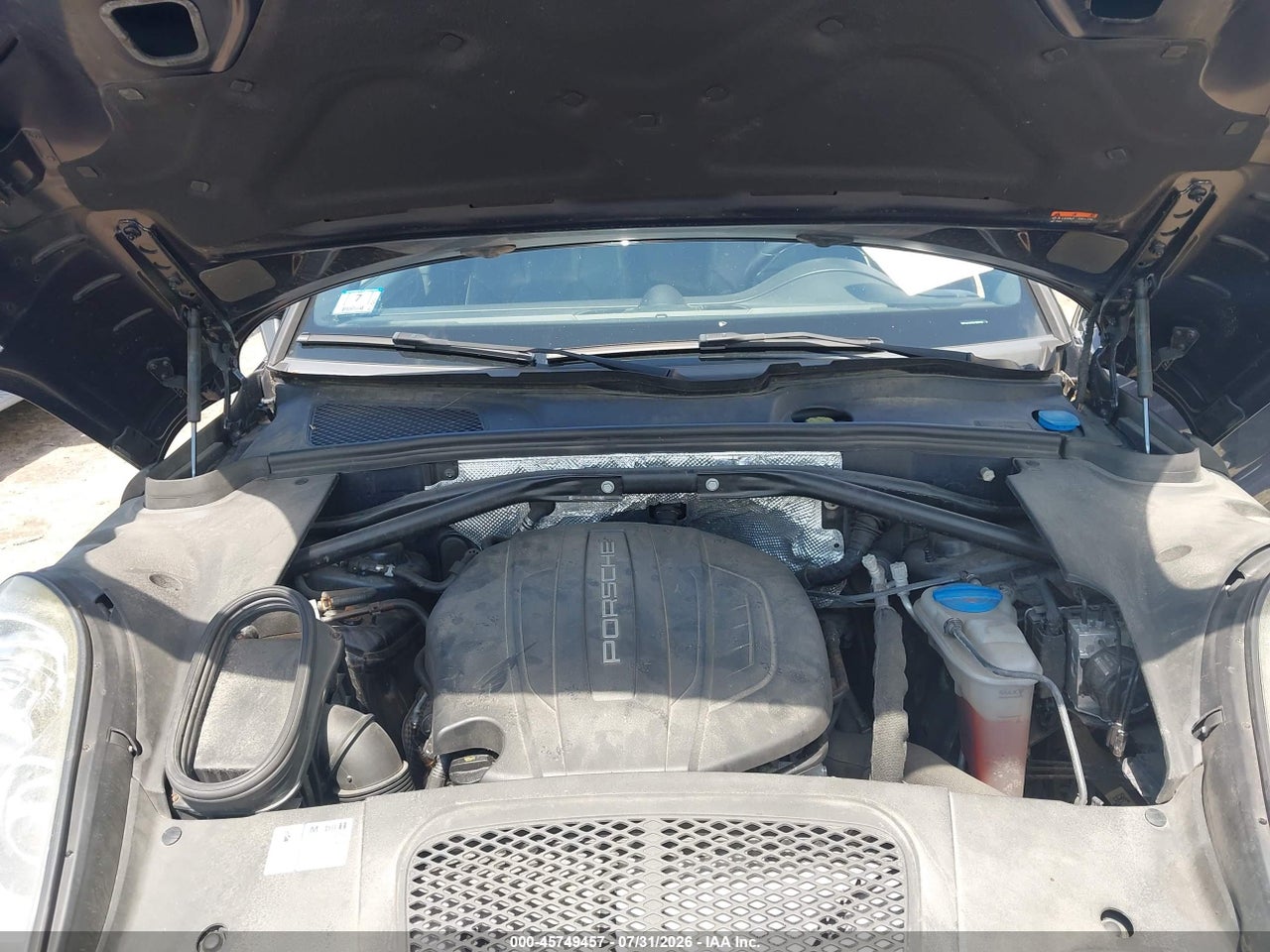 WP1AA2A51HL****** · 2017 PORSCHE MACAN · 10/11