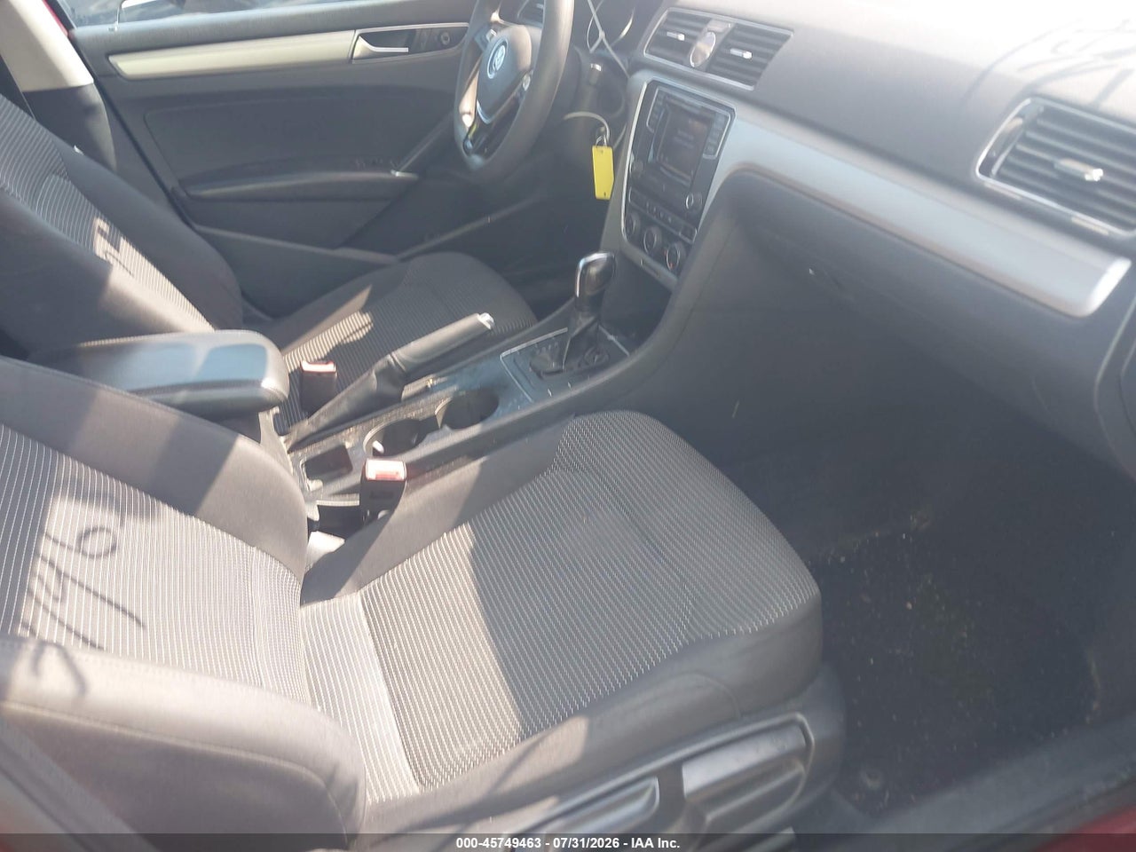 2016 VOLKSWAGEN PASSAT 1.8T S · 5/11