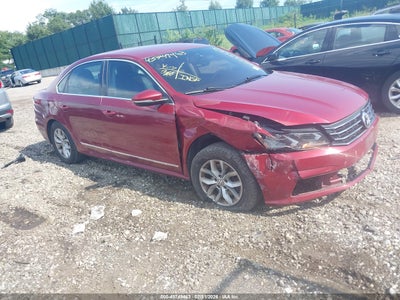 1VWAT7A35GC****** · 2016 VOLKSWAGEN PASSAT 1.8T S
