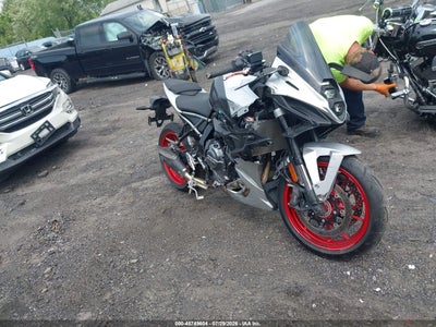 JS1EM13B5R7****** · 2024 SUZUKI GSX800 F