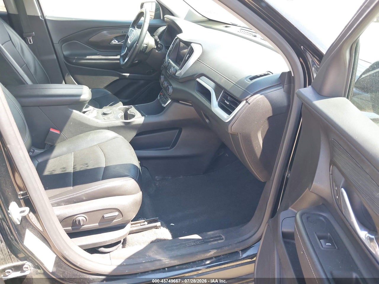 2024 GMC TERRAIN AWD SLT · 5/11