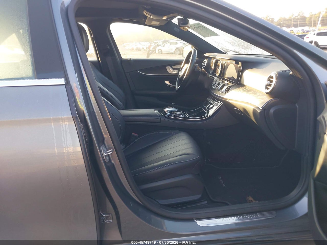 2017 MERCEDES-BENZ E 300   · 5/11