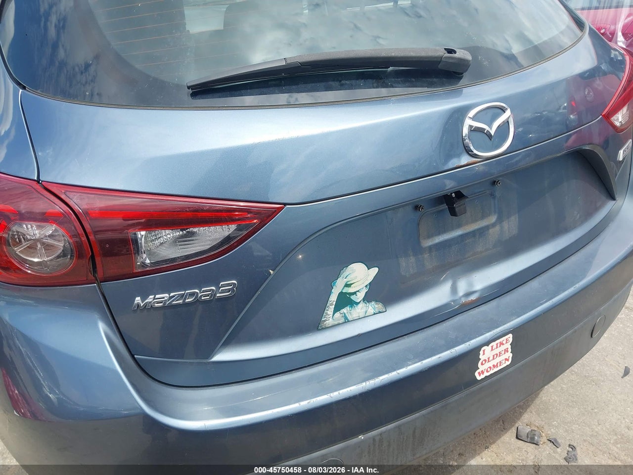 2016 MAZDA MAZDA3   · 6/11