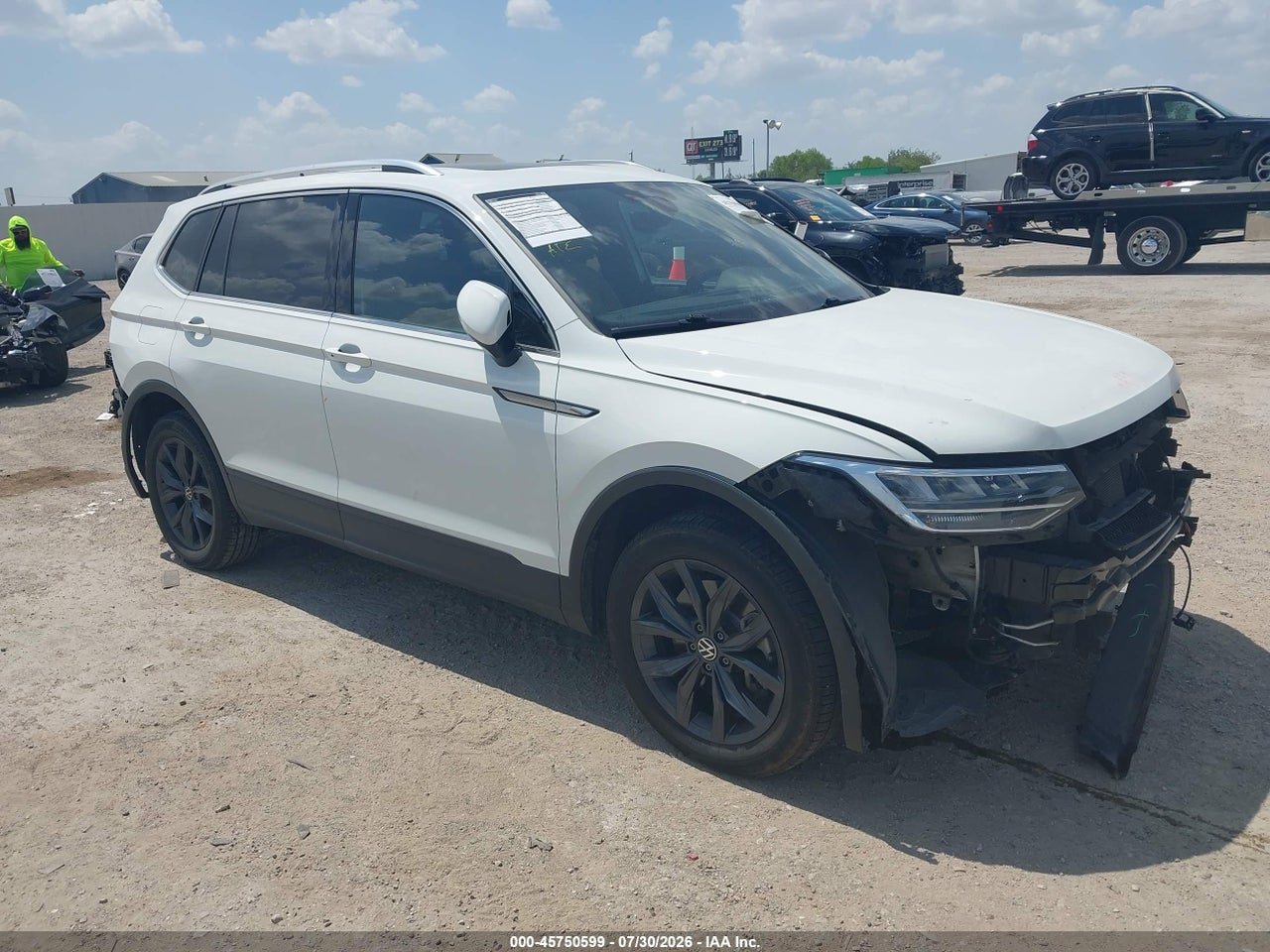 2022 VOLKSWAGEN TIGUAN 2.0T SE