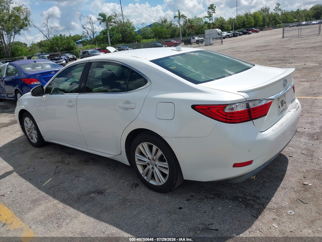 2013 LEXUS ES 350 · 3/11