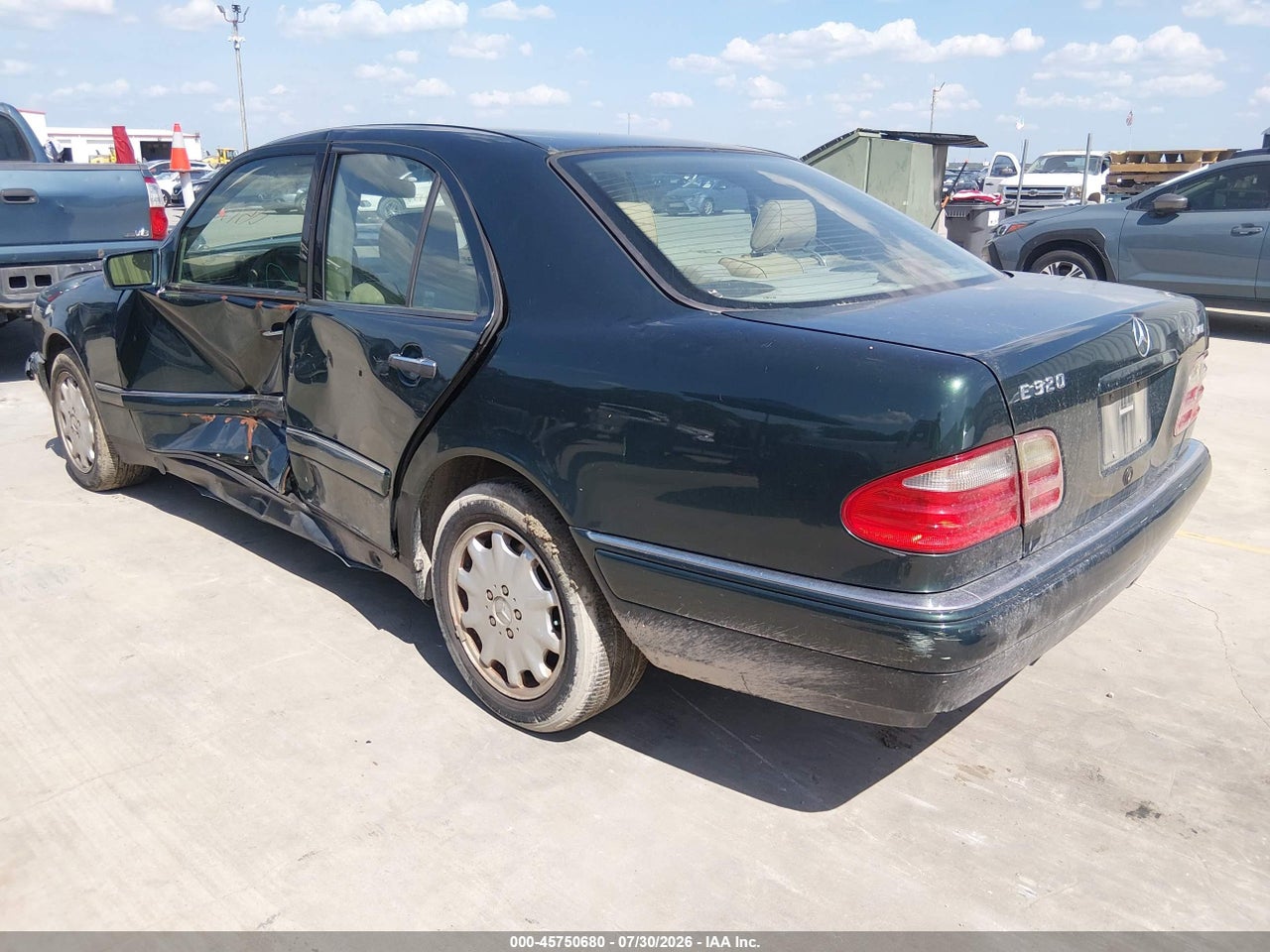 1998 MERCEDES-BENZ E 320 AWD · 3/11