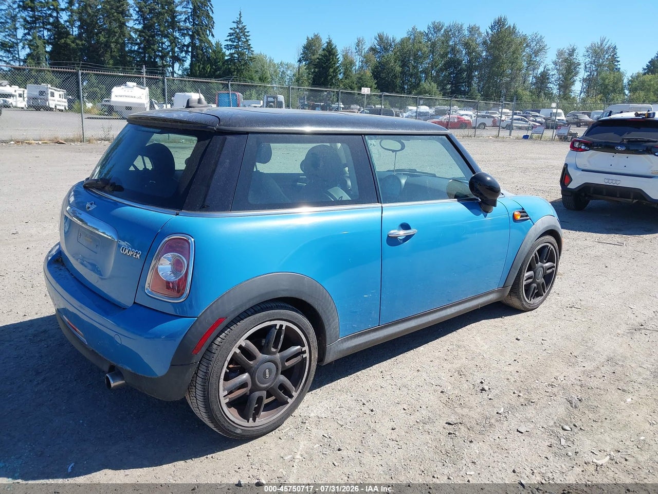 2013 MINI HARDTOP COOPER · 4/10