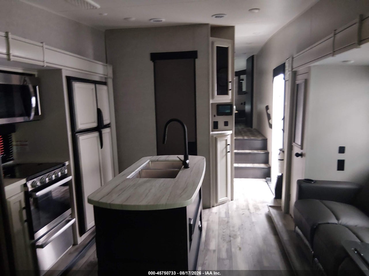 1UJCA0BT8P1****** · 2023 JAYCO EAGLE · 8/11
