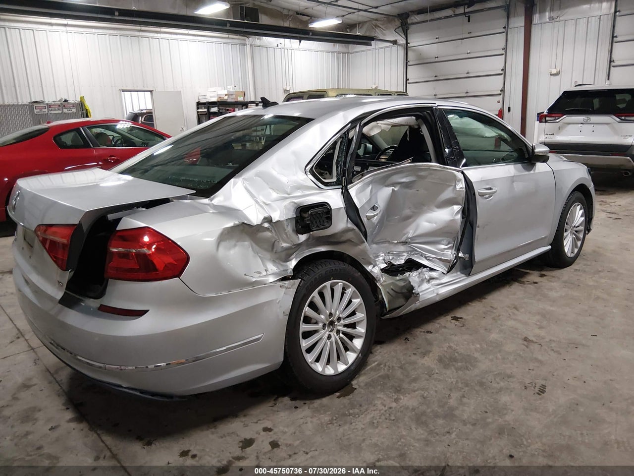 2016 VOLKSWAGEN PASSAT 1.8T SE · 4/10