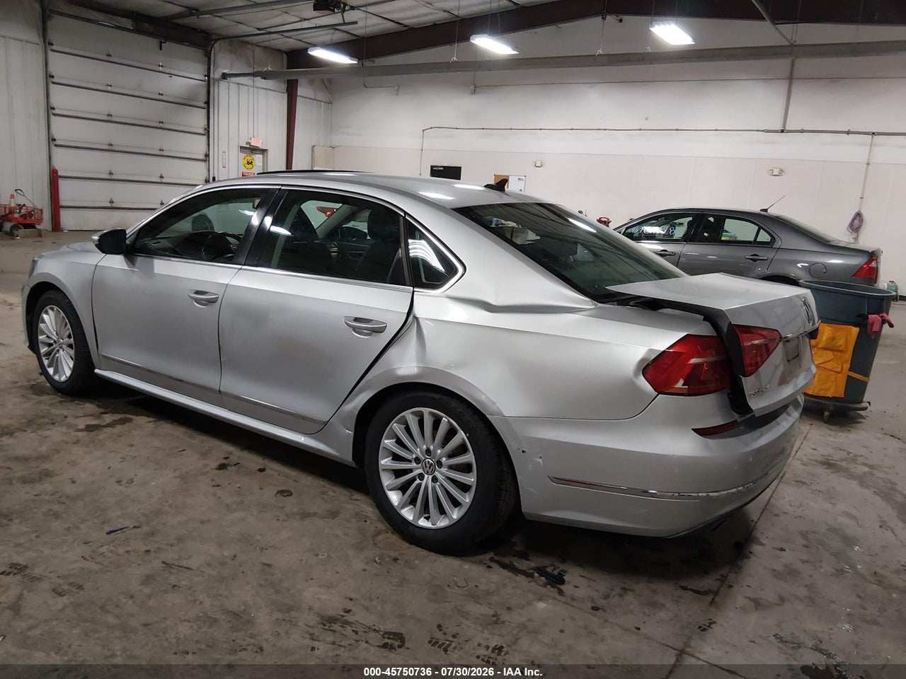 2016 VOLKSWAGEN PASSAT 1.8T SE · 3/10