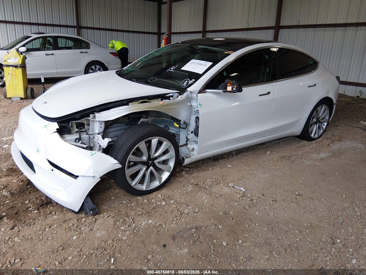 2019 TESLA MODEL 3 · 2/9