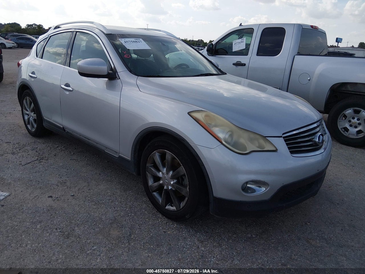 JN1AJ0HP1AM****** · 2010 INFINITI EX35 JOURNEY