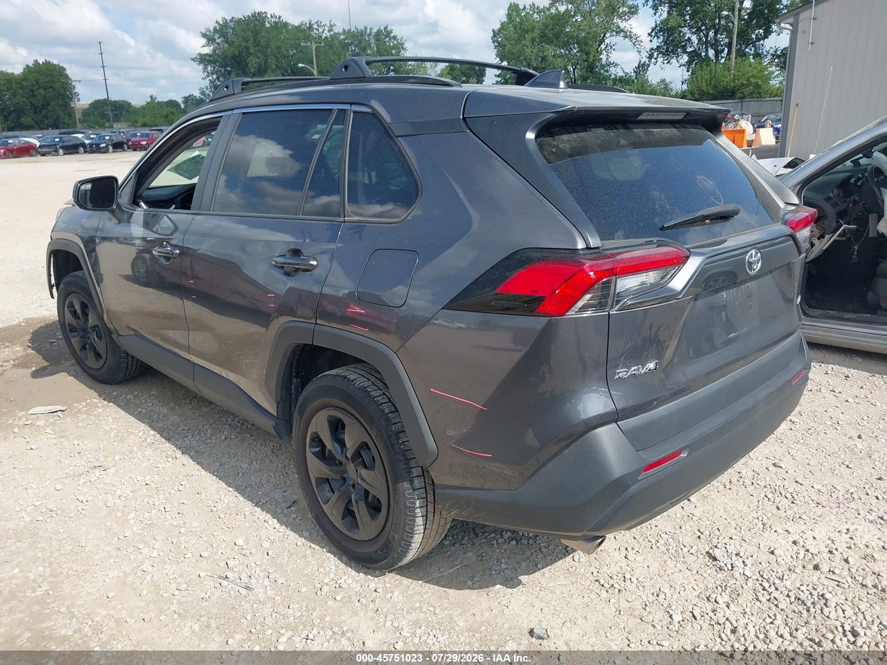 2021 TOYOTA RAV4 LE · 3/11