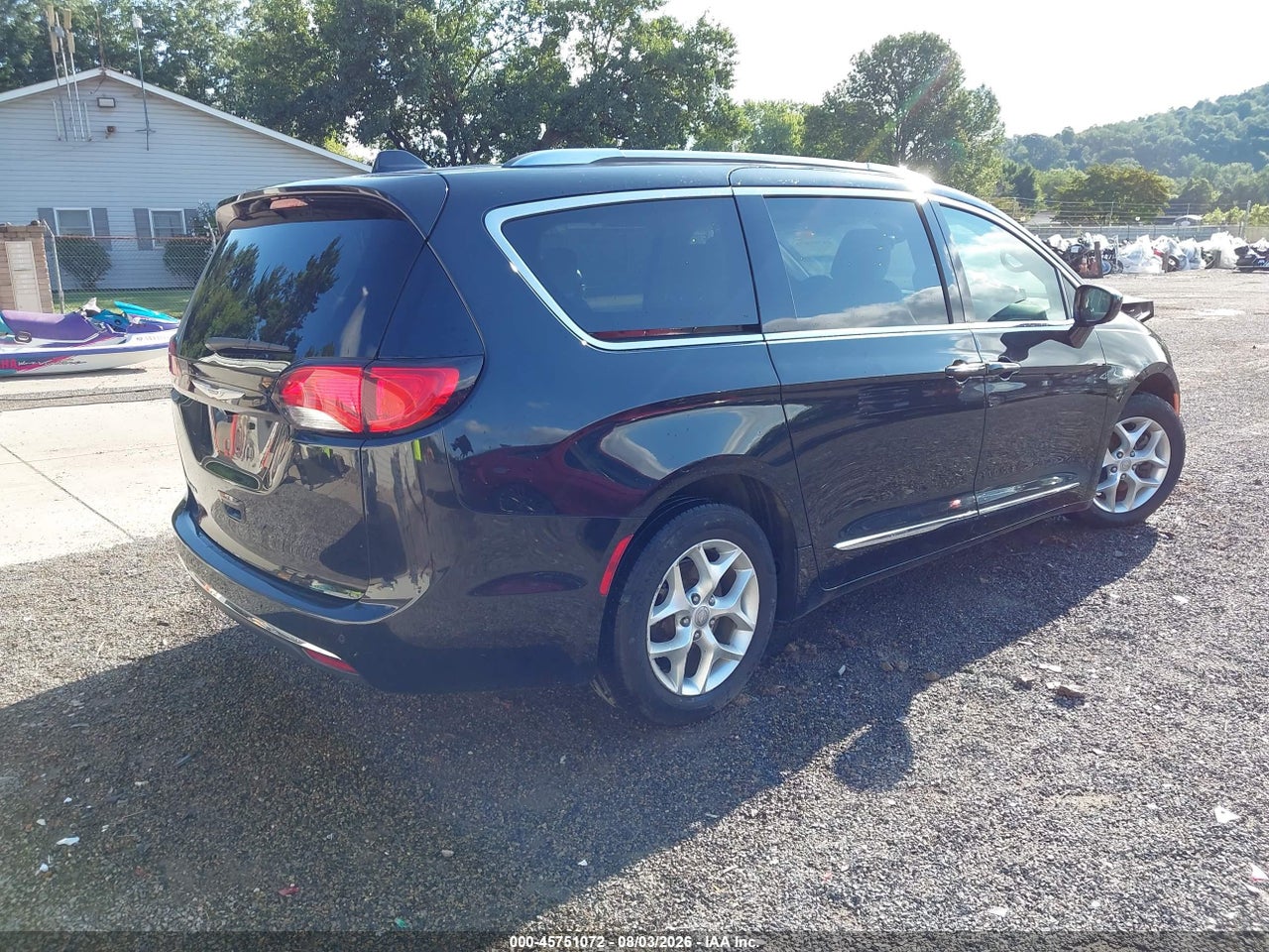 2018 CHRYSLER PACIFICA TOURING L · 4/11