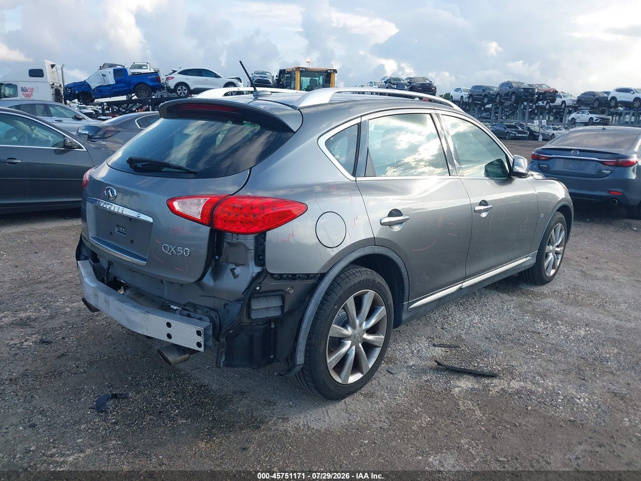 2017 INFINITI QX50 · 4/11