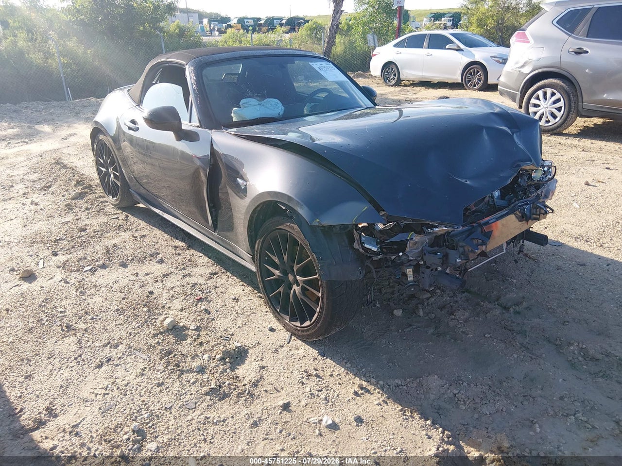 JM1NDAC78G0****** · 2016 MAZDA MX-5 MIATA CLUB