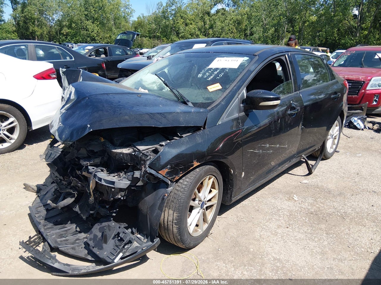 2015 FORD FOCUS SE · 2/11