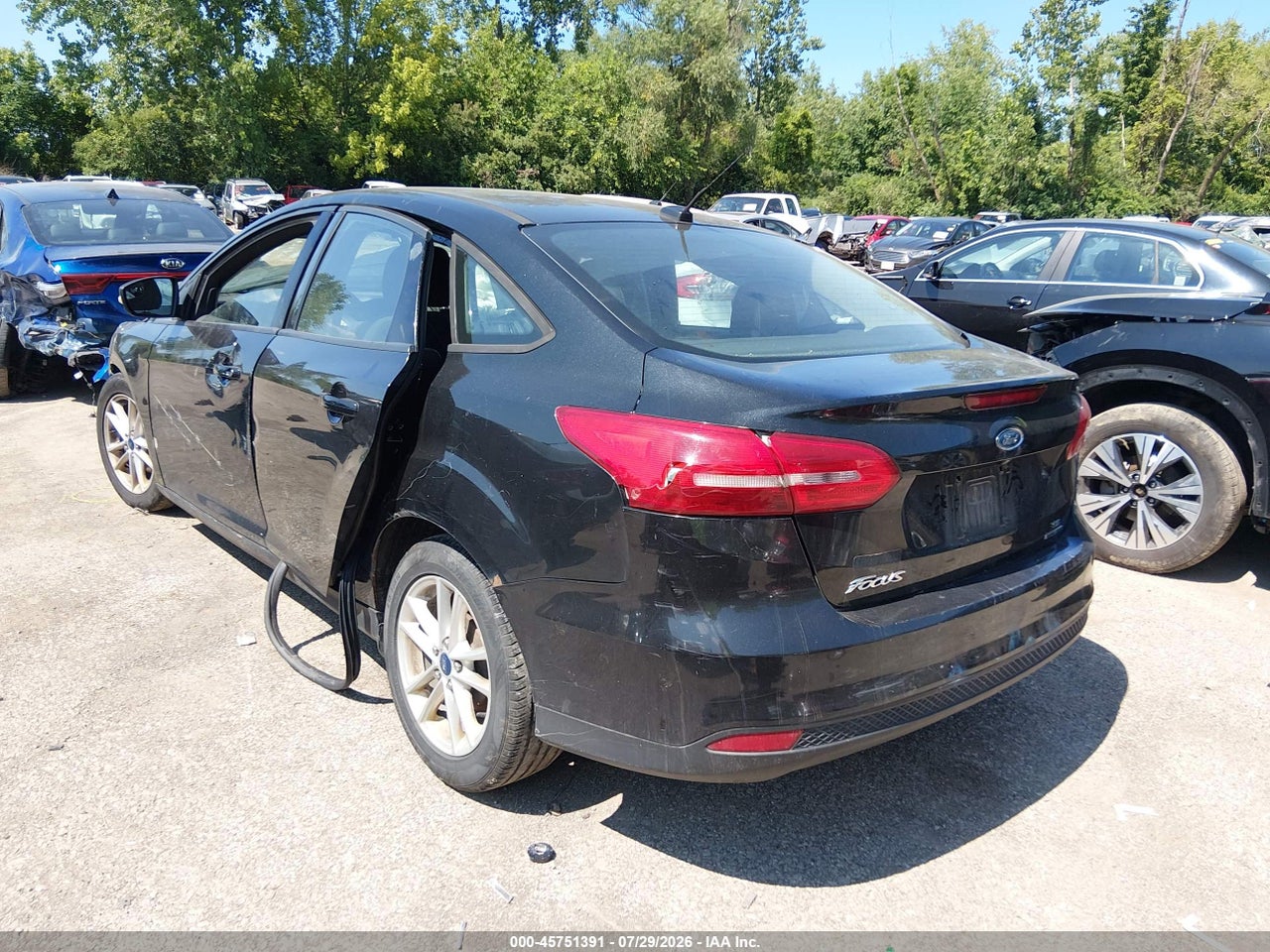 2015 FORD FOCUS SE · 3/11