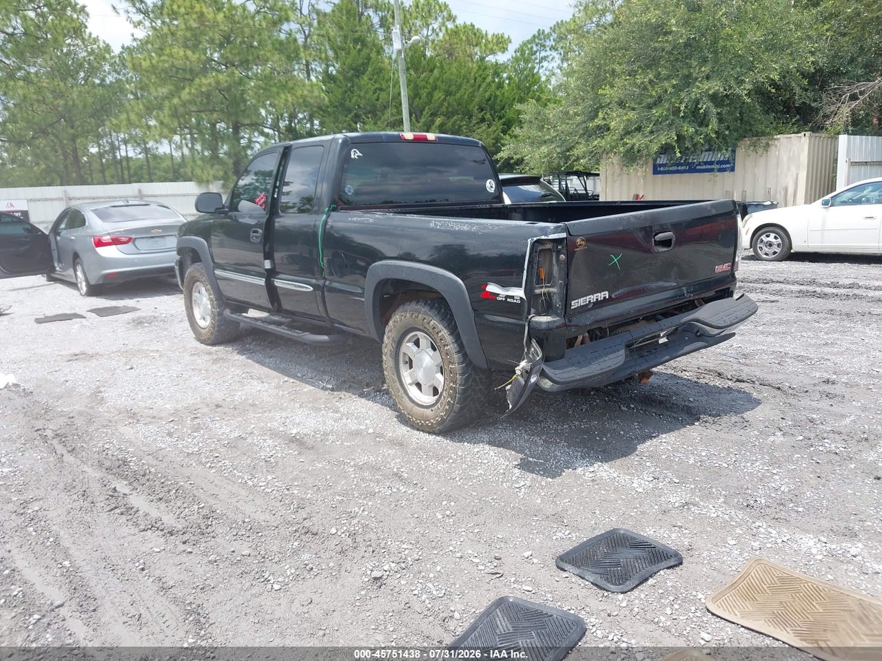 1GTEK19T74E****** · 2004 GMC SIERRA 1500 SLT · 3/11