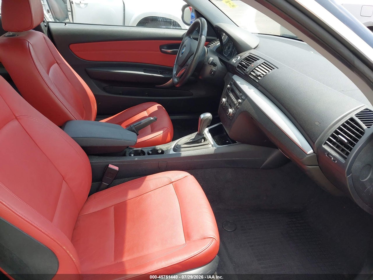 2011 BMW 128I · 5/11