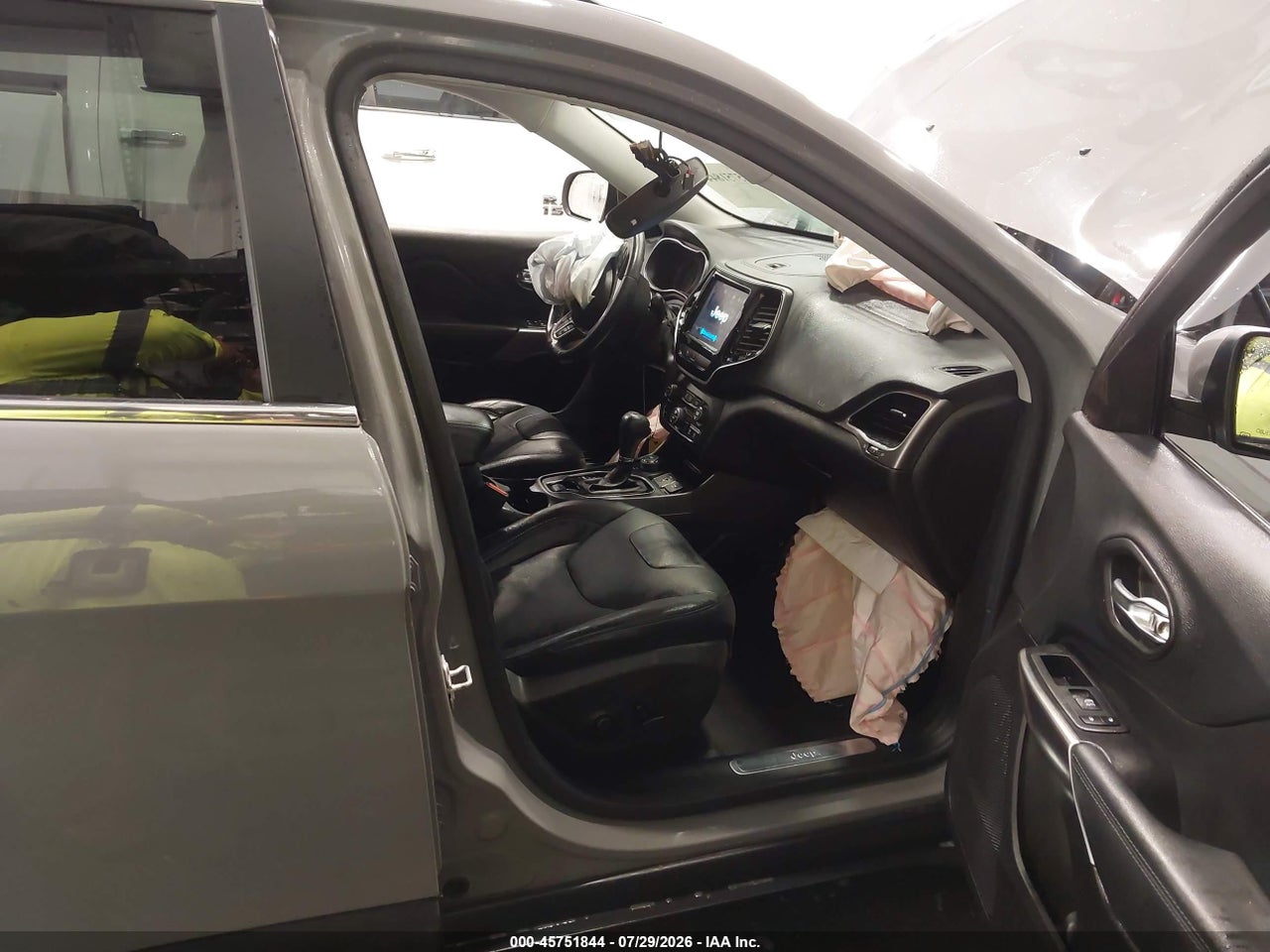 1C4PJMDX6KD****** · 2019 JEEP CHEROKEE LIMITED 4X4 · 5/11