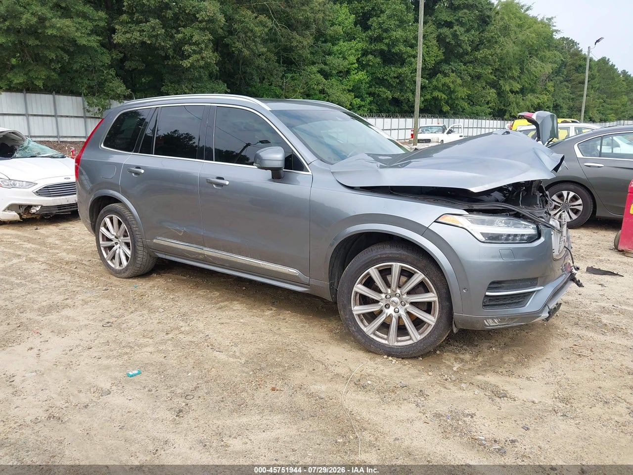 YV4A22PL7G1****** · 2016 VOLVO XC90 T6 INSCRIPTION