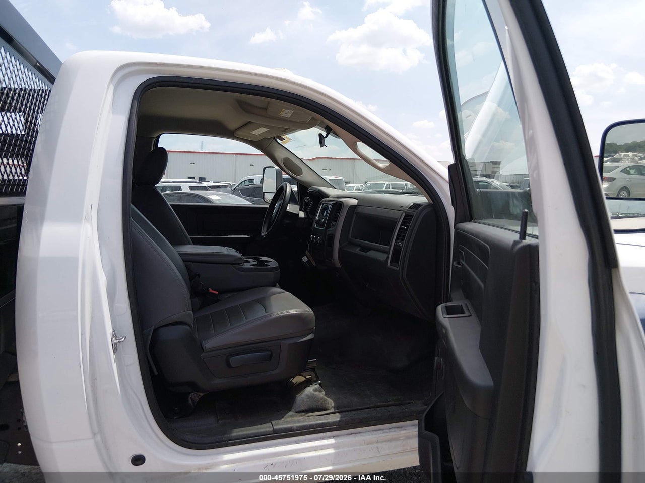 2016 RAM 4500 CHASSIS TRADESMAN/SLT · 5/11