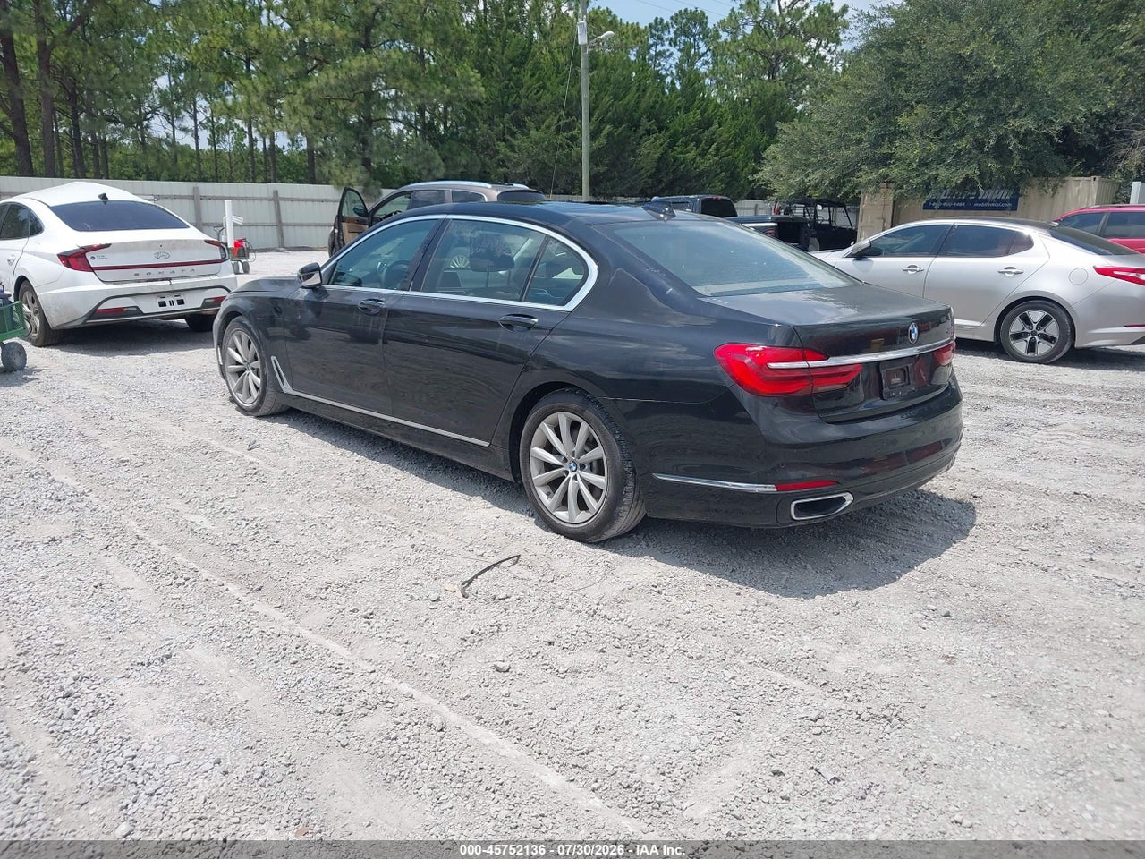 WBA7E2C52KB****** · 2019 BMW 740I   · 3/11