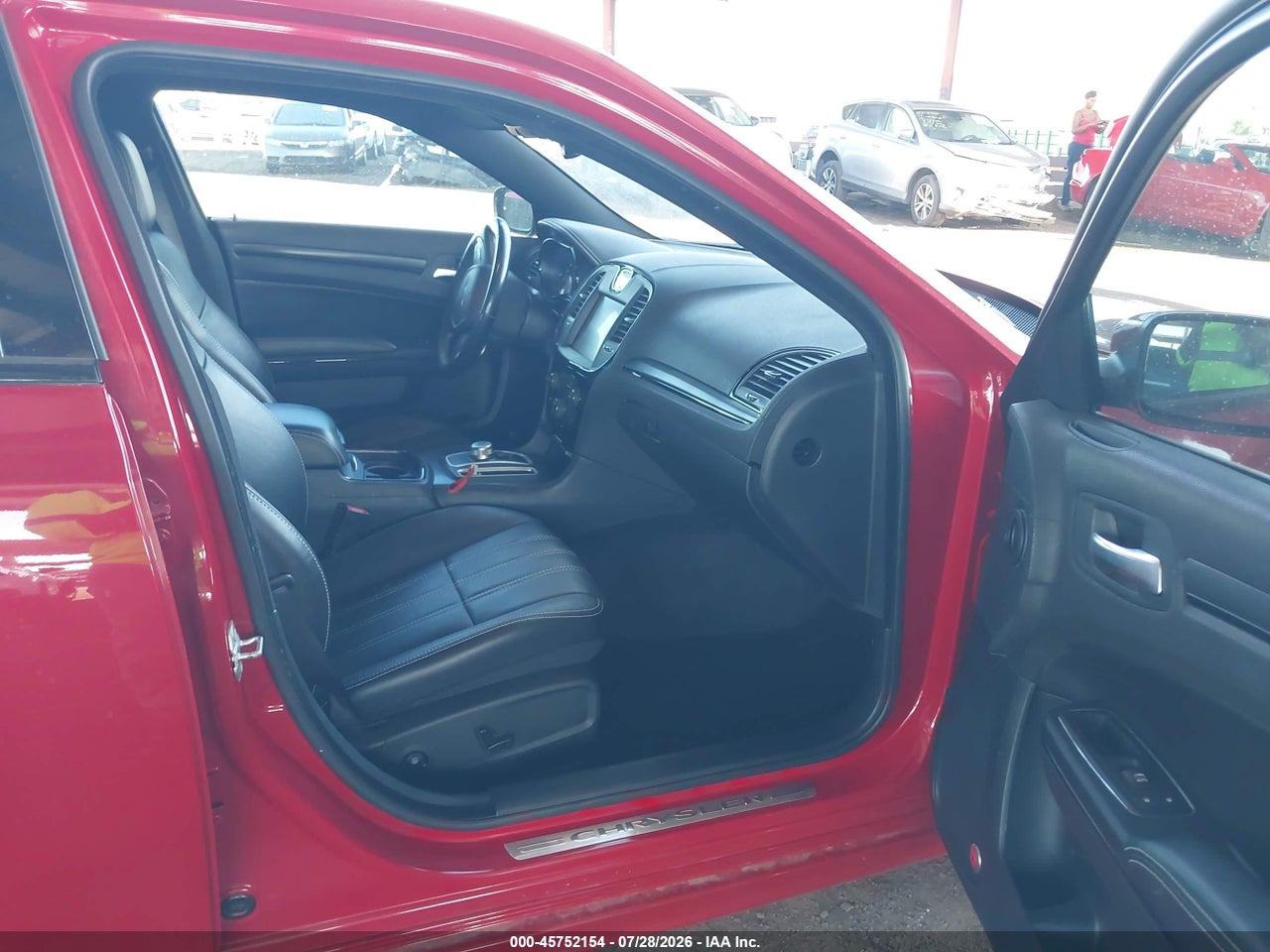 2015 CHRYSLER 300 300S · 5/11